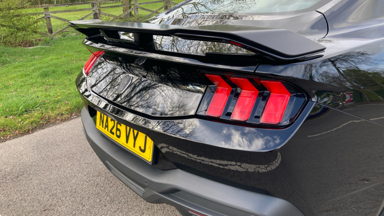 Ford Mustang 5.0 V8 Dark Horse 2dr Petrol Coupe